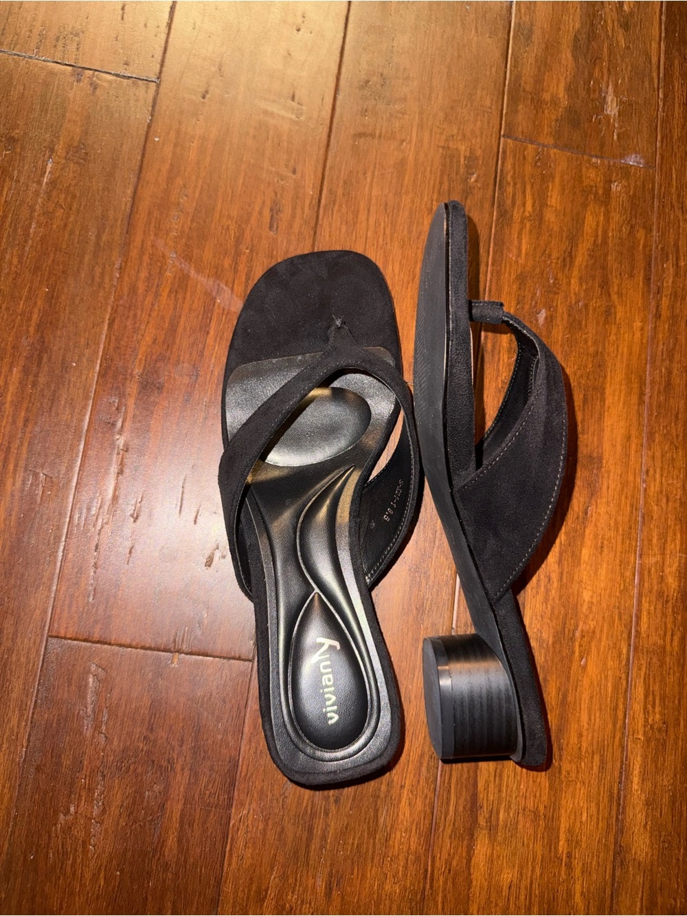 kitten heel sandals